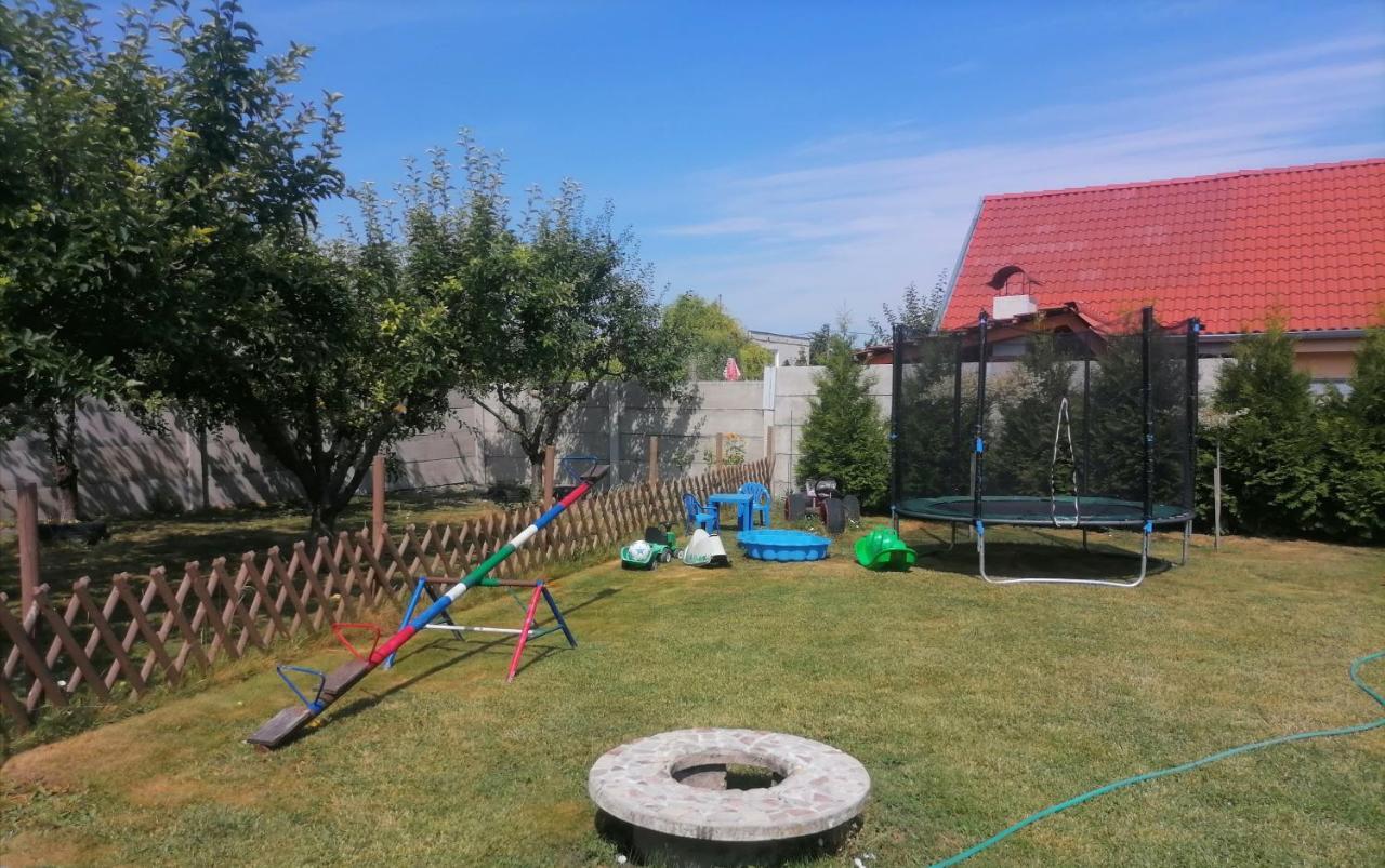 Hotel Ubytovanie Harmony House Veľký Meder Exterior foto